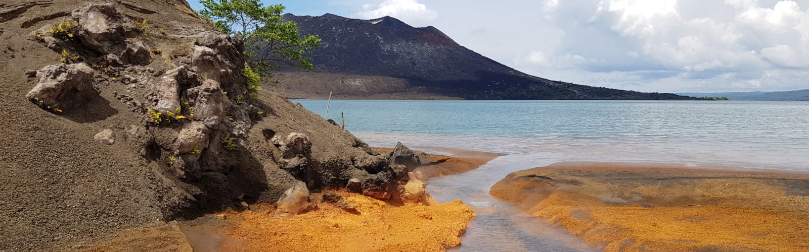 papua-new-guinea-volcano